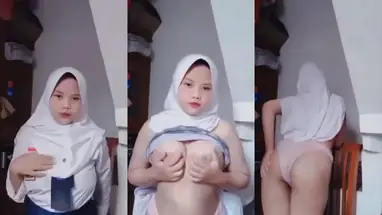 ABG SMP Toket Gede Ngentot Liar Sampe Becek Banjir