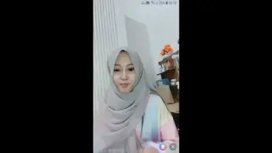 Bocah Kampus Pasrah Buka Baju desah