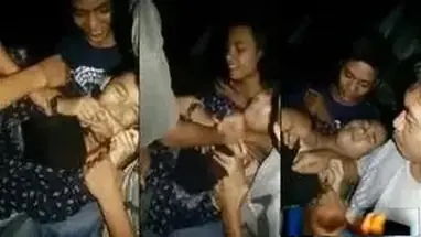 Bokep Indo Digrepe Teman Tongkrongan Lumer WOT HD