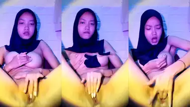Bokep Indo Jilbab Hitam Mendesah Sange Colmek Lumer WOT HD