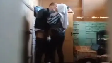 Pembantu Bohay Main nagih